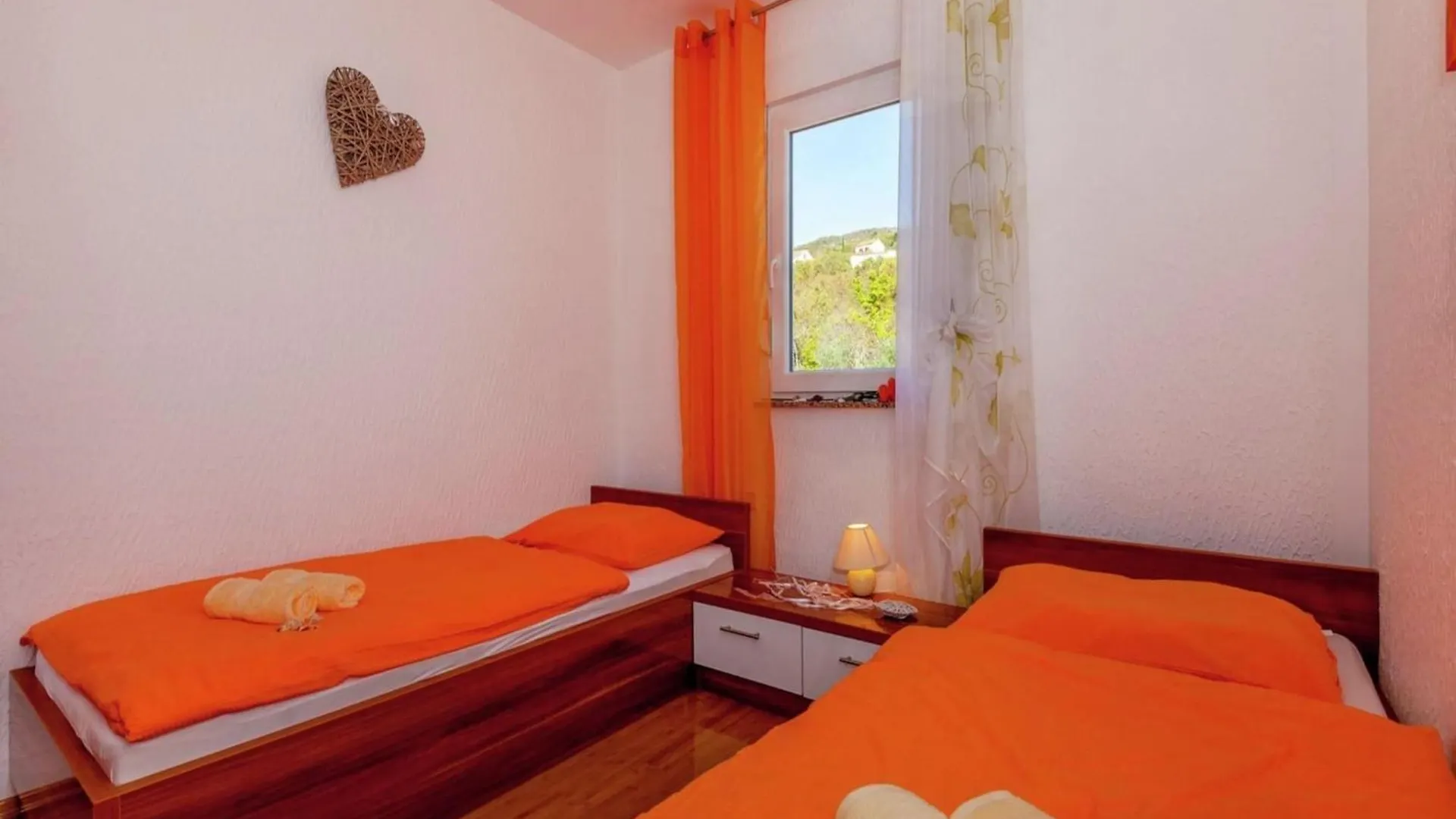Peaceful Apartment In Dramalj With Bubble Bath