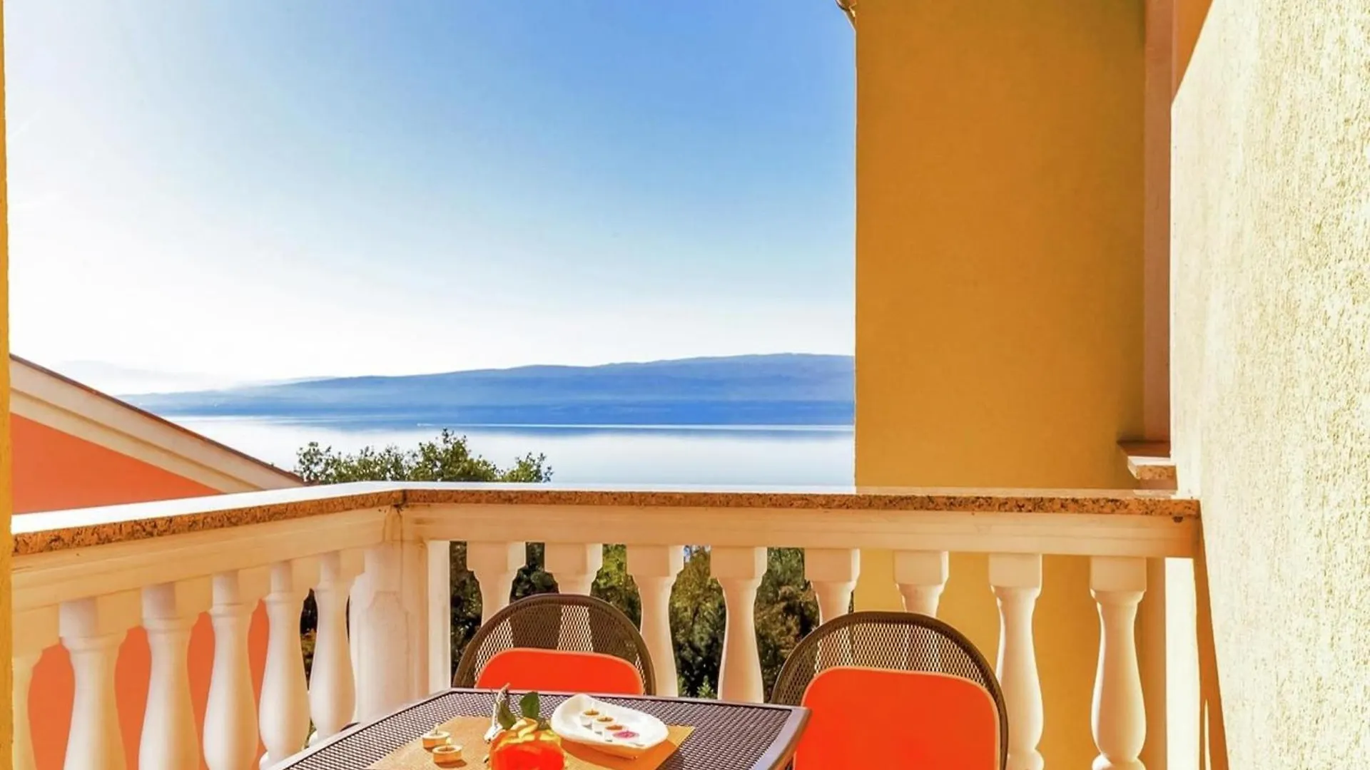 Peaceful Apartment In Dramalj With Bubble Bath 0*,  Croatia