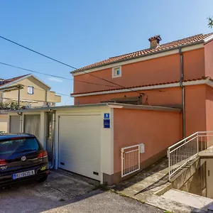 Davor Apartment
