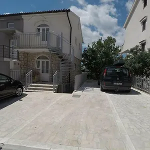 Tommi Apartman