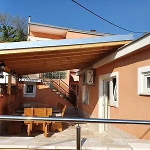 17 Apartman